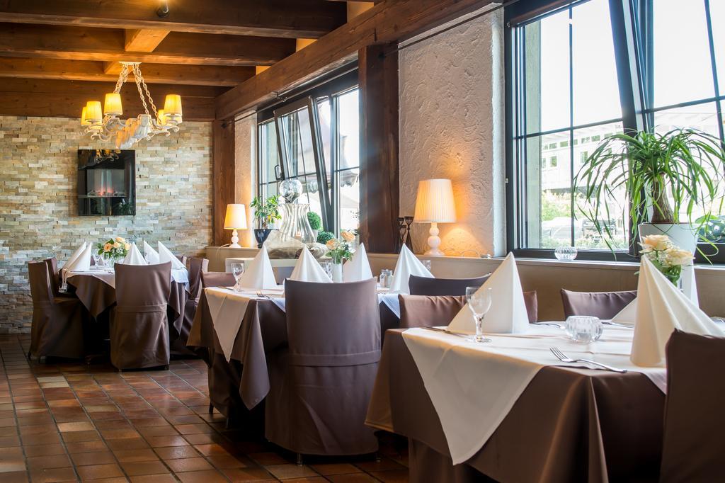 Hotel-Restaurant Schwyzerhuesli 비엔하임 외부 사진