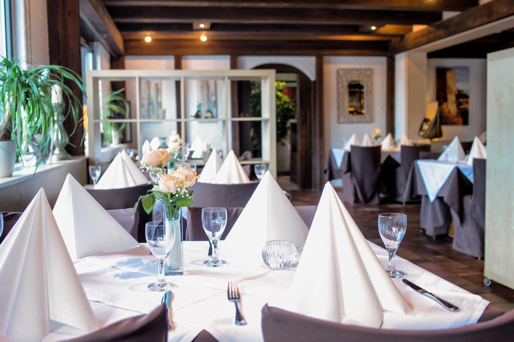 Hotel-Restaurant Schwyzerhuesli 비엔하임 외부 사진