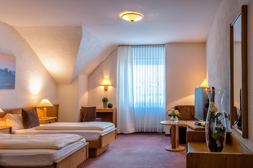 Hotel-Restaurant Schwyzerhuesli 비엔하임 외부 사진