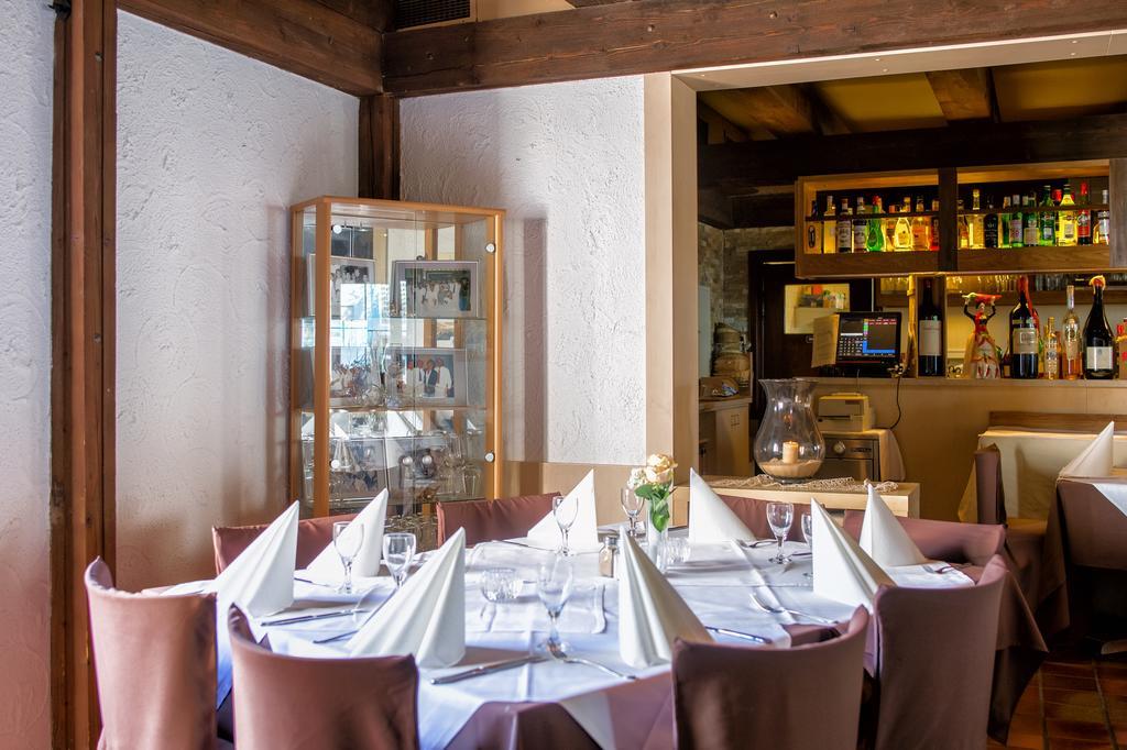 Hotel-Restaurant Schwyzerhuesli 비엔하임 외부 사진